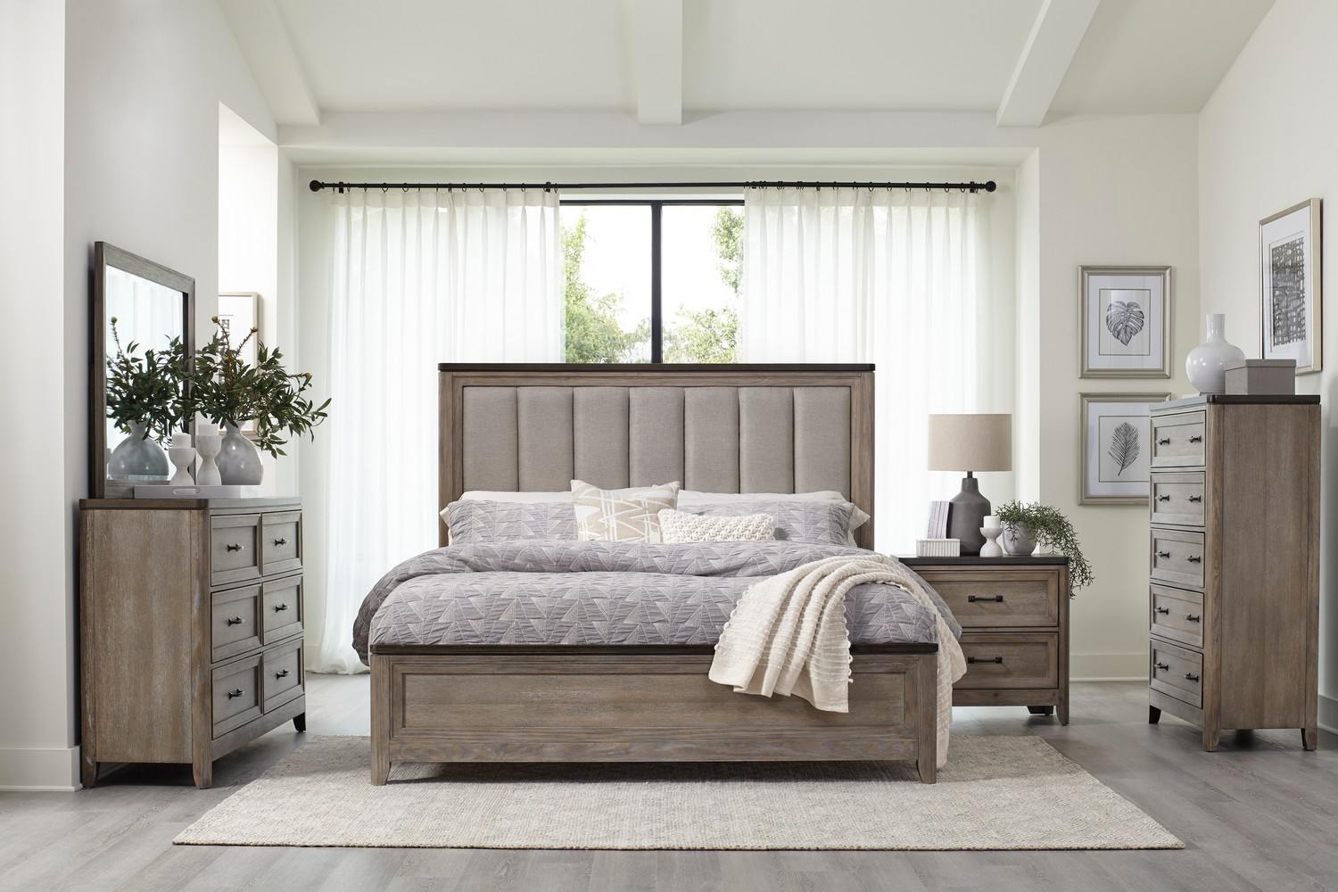 Homelegance Newell Bed - Two-tone finish: Brown and Gray