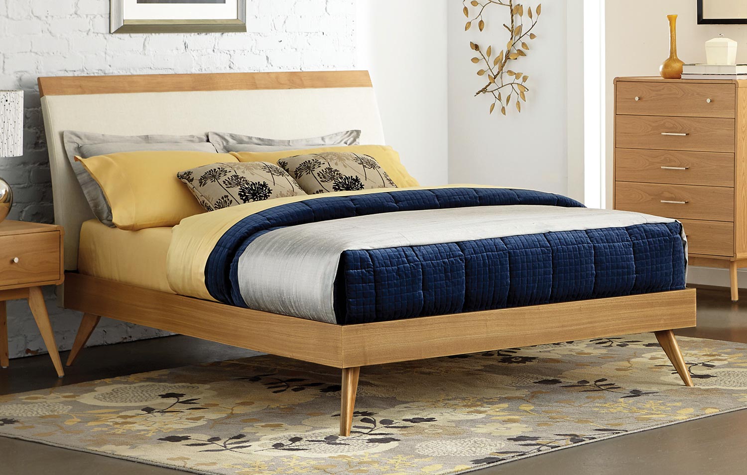 Homelegance Anika Platform Bed - Light Ash Homelegance Anika Platform Bed - Light Ash