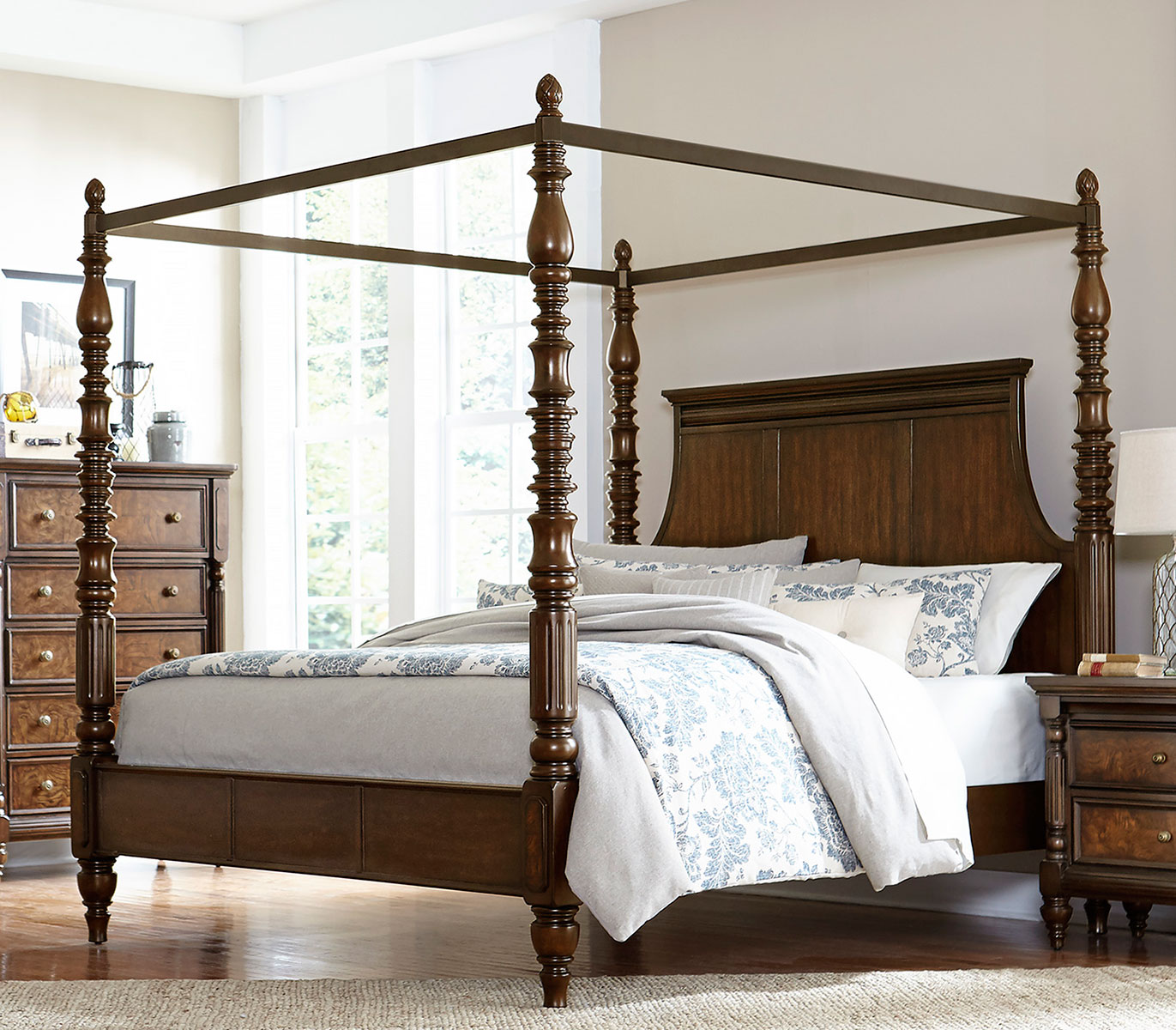 Homelegance Verlyn Canopy Bed - Cherry with Burl Accents Homelegance Verlyn Canopy Bed - Cherry with Burl Accents